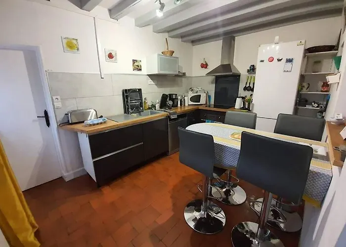 Chaumiere Du Chateau D'o Et Sa Mini Ferme ,gite 21couchages