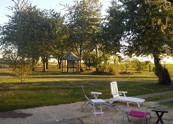 Chaumiere Du Chateau D'o Et Sa Mini Ferme ,gite 21couchages Holiday home Goupil-Othon